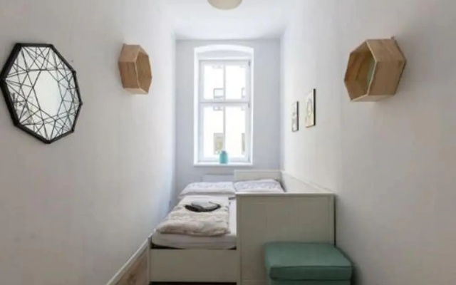 Modern Apartment in Vienna With Library