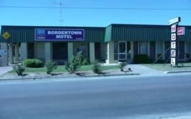 Bordertown Motel