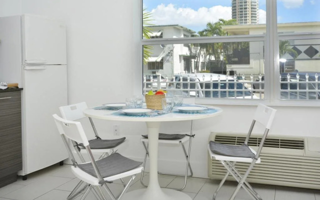 Villa Byron Suites