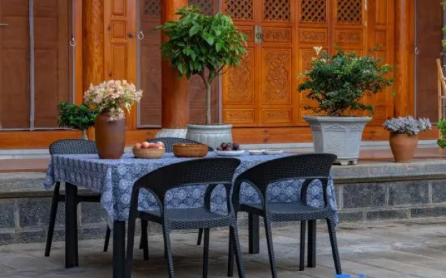Xizhu Homestay (Shaxi Ancient Town Branch)