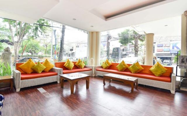 RedDoorz @ Raya Kuta
