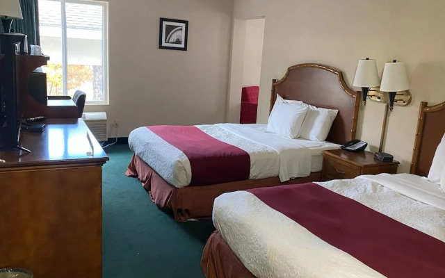 Hometown Inn