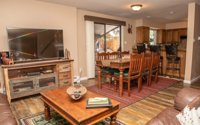6 Chamonix Lane 2 Bedroom Townhouse by RedAwning