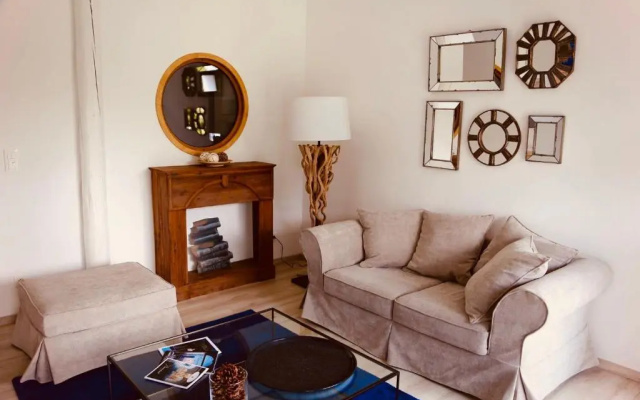 LA MAISON D INÈS - Chambres d Hôtes de Charme -