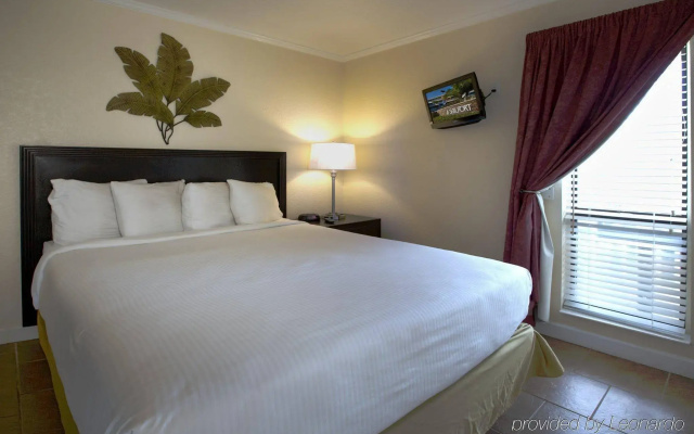 Sailport Waterfront Suites