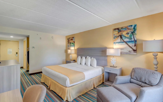 Hutchinson Island Hotel
