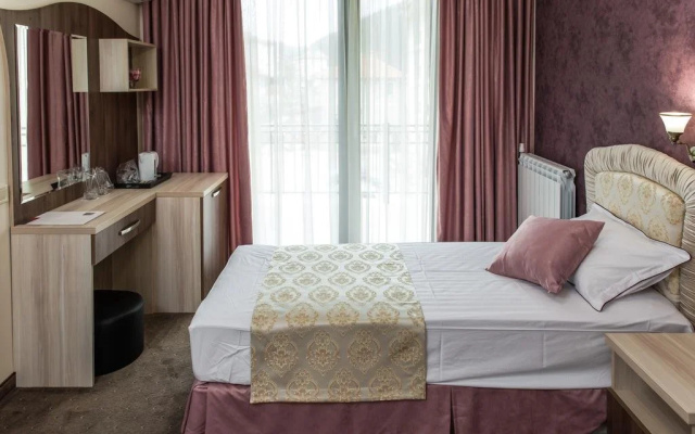 Hotel Emmar