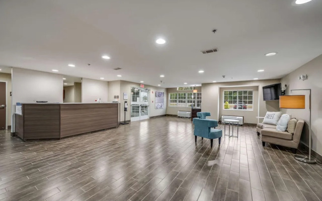 Microtel Inn & Suites by Wyndham Decatur