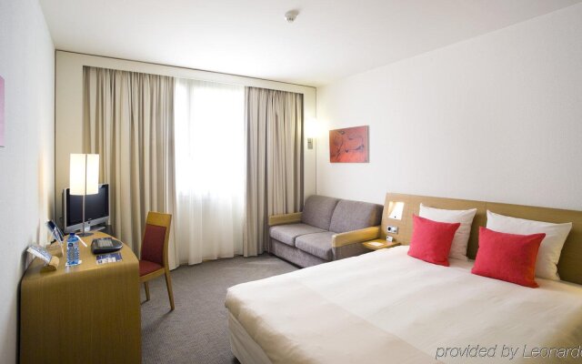 Отель Novotel Barcelona Cornella Испания, Корнелья-де-Льобрегат - отзывы, цены и фото номеров - забронировать отель Novotel Barcelona Cornella онлайн комната для гостей