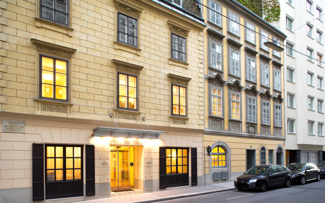 Boutique Hotel Das Tigra вид на фасад
