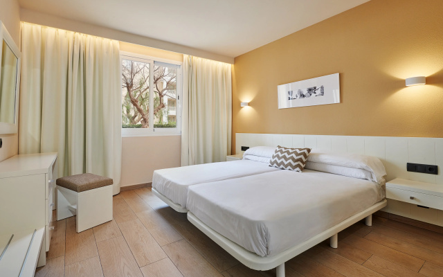 Protur Badí­a Park Aparthotel