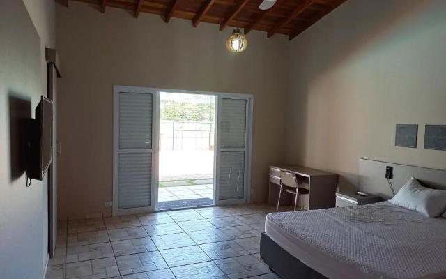 Chacara com piscina e muito lazer em Jarinu SP
