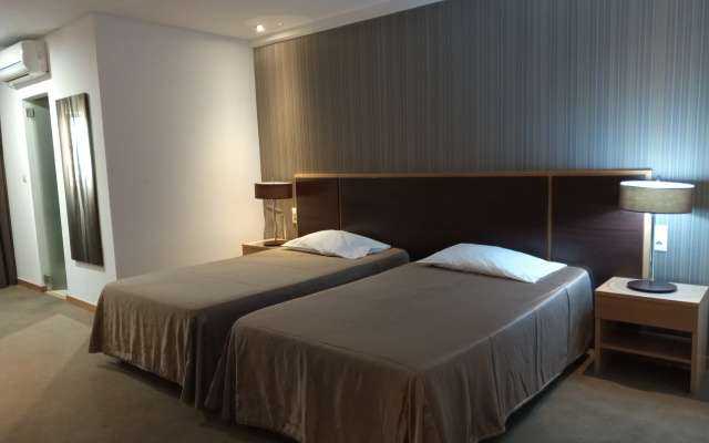 Hotel Ritz Capital
