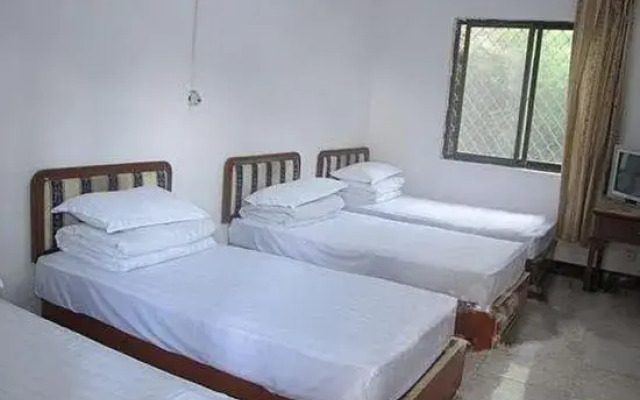 Huashan Xifeng Hotel