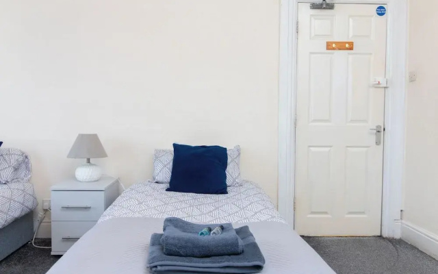 Thornbury Guest House Room