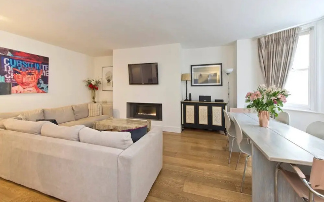 Fantastic 3 Bed Apartment In Earls Court