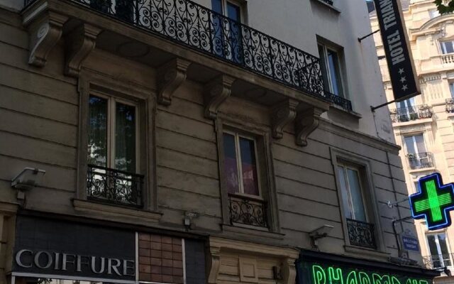 Trianon Gare De Lyon Hotel вид на фасад
