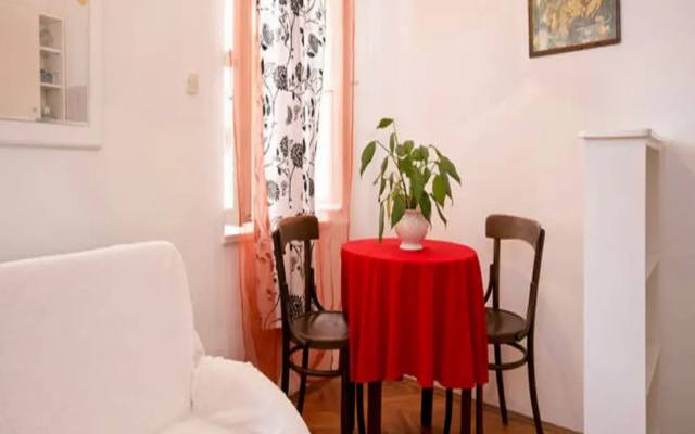 Old Town Economy Apartments
