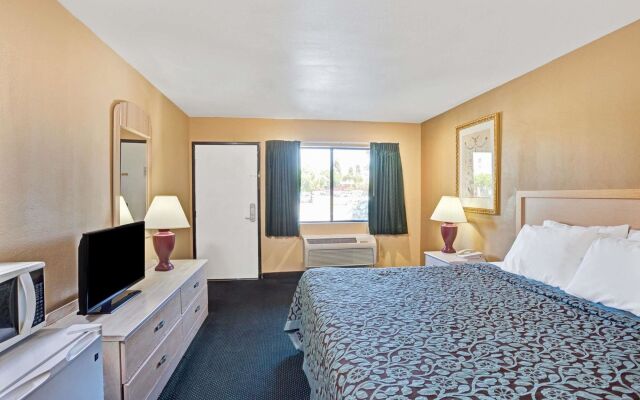 Days Inn by Wyndham Whittier Los Angeles 1