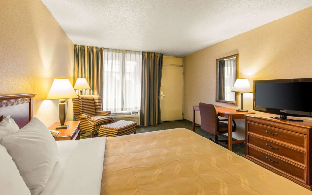 Quality Inn & Suites McDonough South I-75
