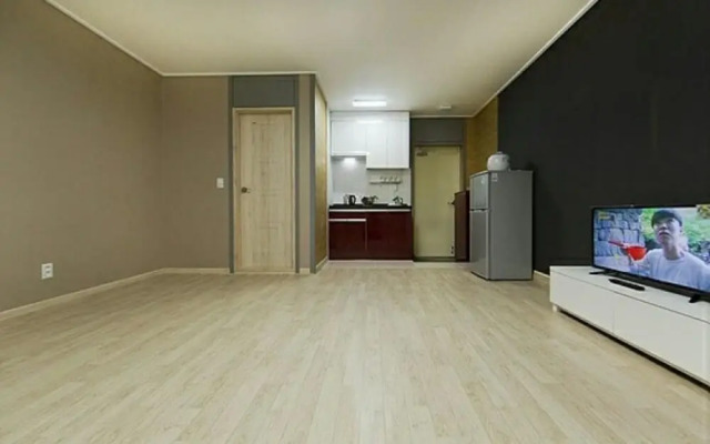 Boryeong Beach Palace Pension(보령 비치팰리스펜션)