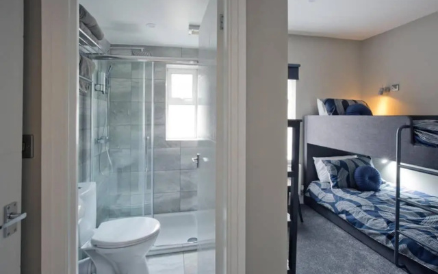 Blackbird Luxury 2 Bed Accomodation Room 8