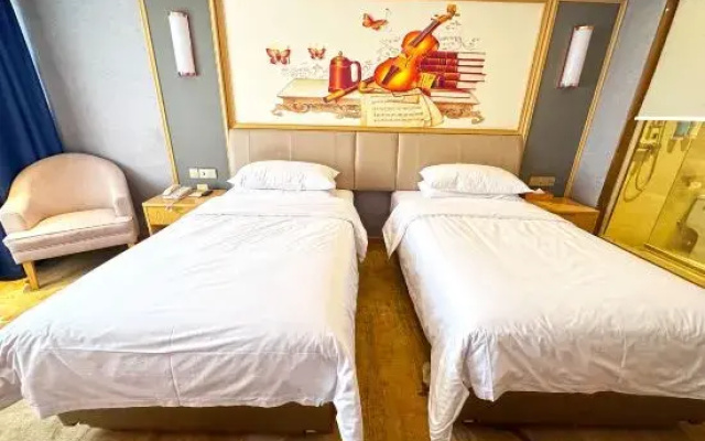 Heben Huashe Hotel (Zhongshan South Zhanyuan Branch)