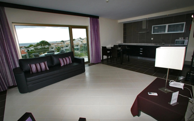 Hotel Apartamento Areias Village