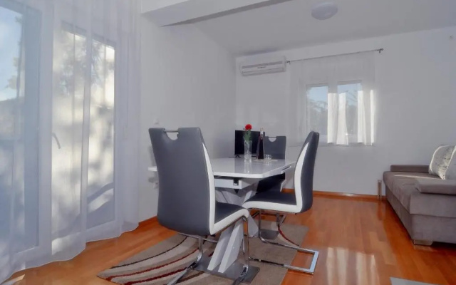 Apartments Edita