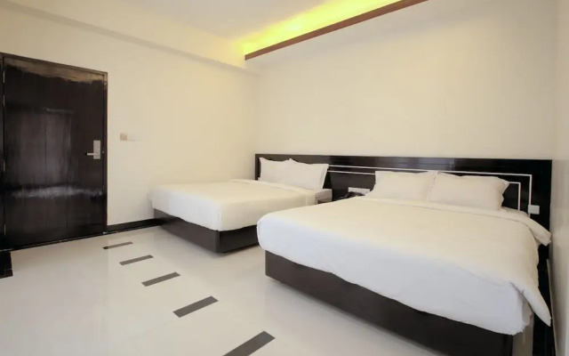 Hotel Elaf International