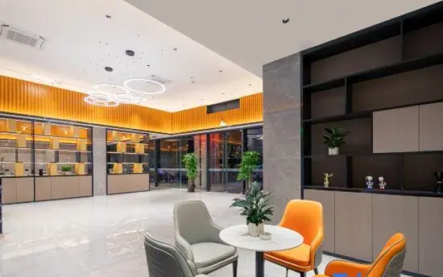 GYA Hotel (Zhuhai Gaoxinqu Baicheng University Town)
