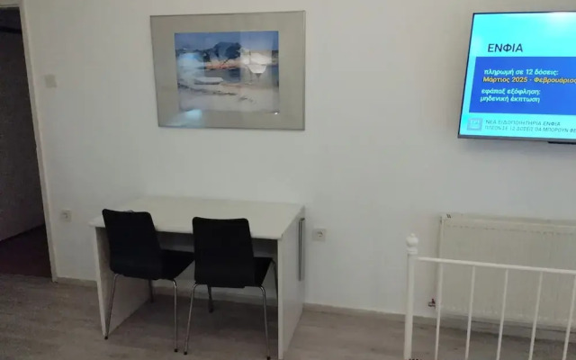 Center Apartment-sleeps5-balcony-live Neighborhood