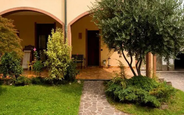 B&B LAcero Rosso