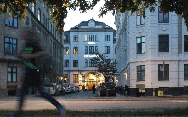 Hotel Kong Arthur вид на фасад