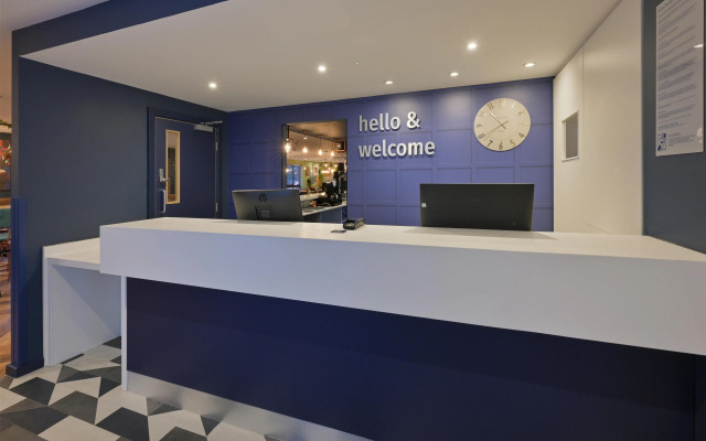 Travelodge Manchester Central Riverside