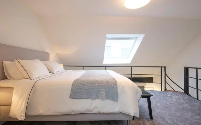 Functional housings 2 steps from Grand Place