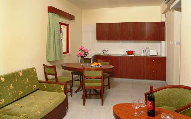 Tropical Dreams Hotel Apartments
