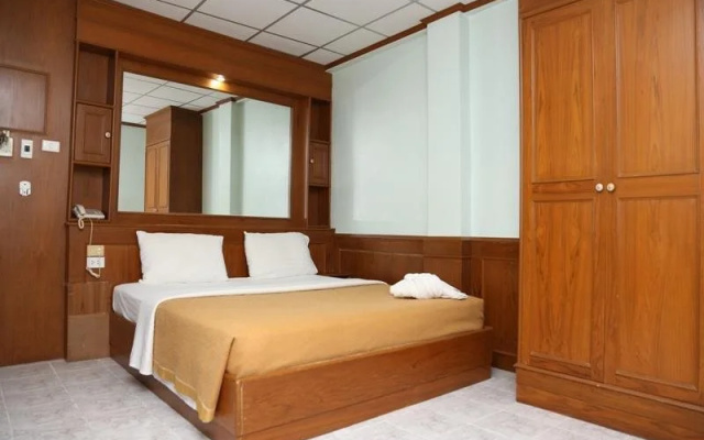 Banpaktai Hotel