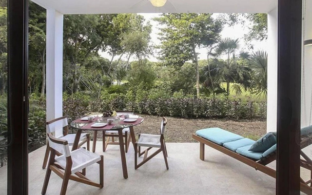 LAO G3 Loft w Golf course view by Gate48