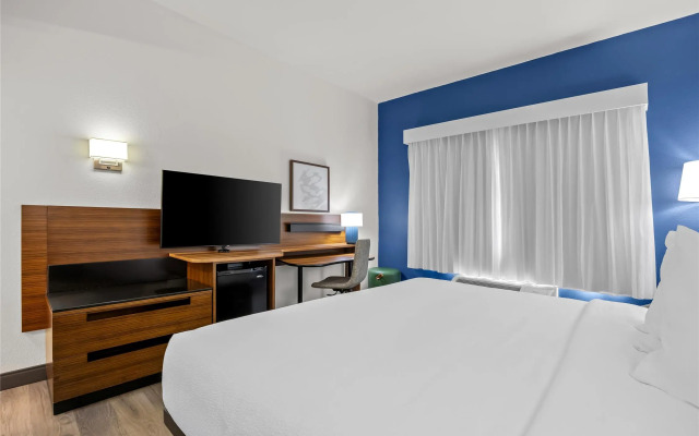 Spark by Hilton Macon North