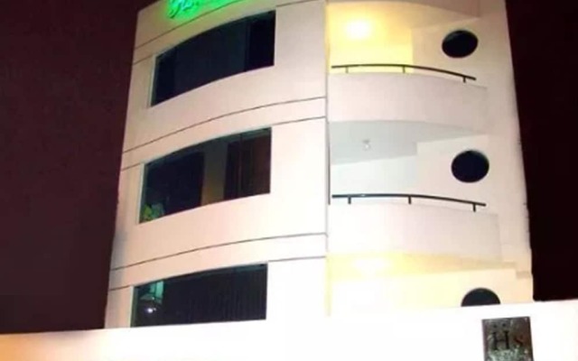 Hotel Rosas вид на фасад
