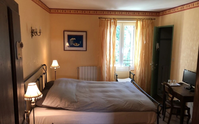 Domaine De Brousson