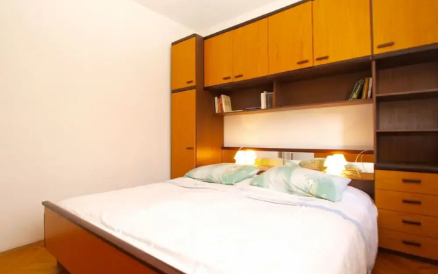 Apartment 1583