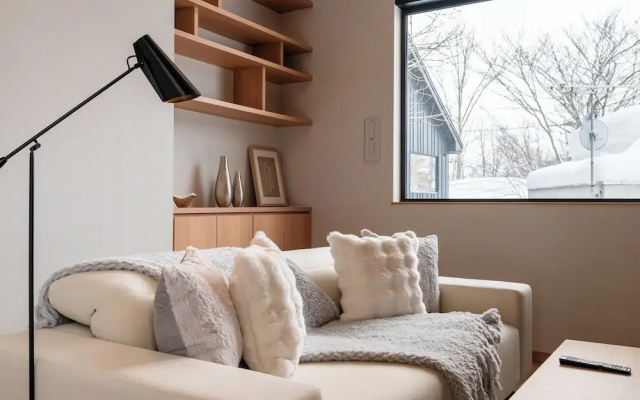 V Residence by H2 Life