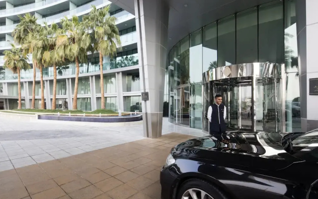 Отель InterContinental Residence Suites Dubai Festival City вид на фасад