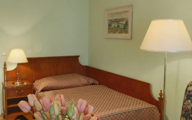 Hotel Bristol