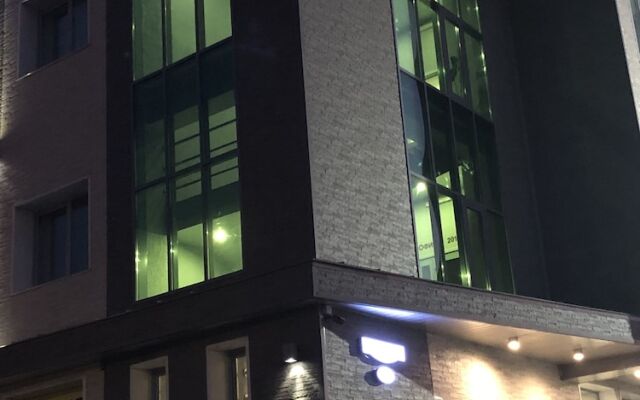 Гостиница Plaza в Уссурийске отзывы, цены и фото номеров - забронировать гостиницу Plaza онлайн Уссурийск вид на фасад