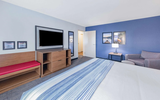 AmericInn by Wyndham International Falls Southwest