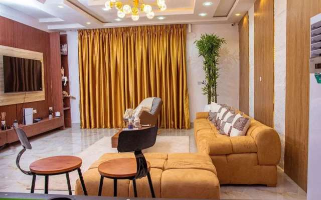 Гостевой дом TM Luxe Stays