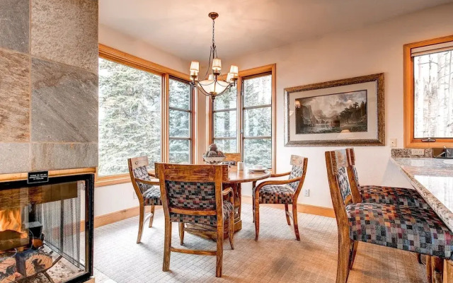Aspen Ridge 27 3 Bedroom Townhouse by Alpine Lodging Telluride